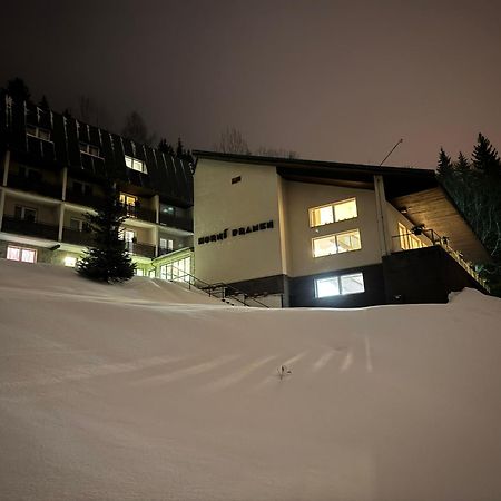 Hotel Horni Pramen Шпиндлерув-Млин Экстерьер фото