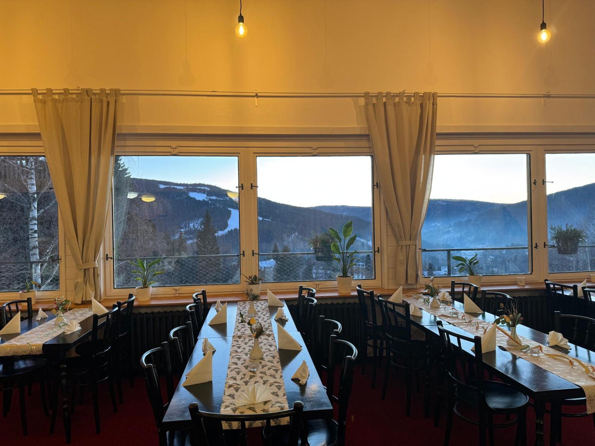 Hotel Horni Pramen Шпиндлерув-Млин Экстерьер фото